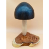 Grzyb wykonanay z akacji, orzecha włoskiego i czarnego dębu szer.17cm/wys.22,5cm/dł.9cm