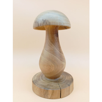 Grzyb z orzecha włoskiego szer.7,9cm/wys.14cm