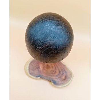 Grzyb wykonanay z akacji, orzecha włoskiego i czarnego dębu szer.17cm/wys.22,5cm/dł.9cm
