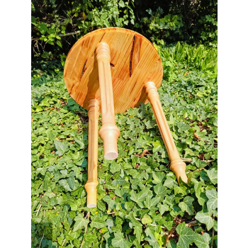 Stolik kawowy plastry drewniane zalewane żywicą epoksydową średnica 38cm/wys.46,5cm