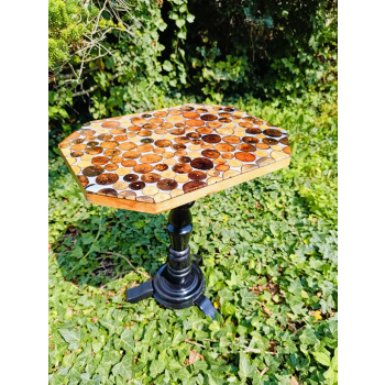 Stolik kawowy, plastry drewniane zalewane żywicą epoksydową dł.39,5cm/szer.30cm/wys.47cm