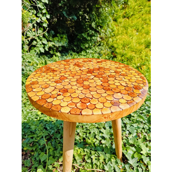 Stolik kawowy plastry drewniane zalewane żywicą epoksydową średnica 37,5cm/wys.47cm