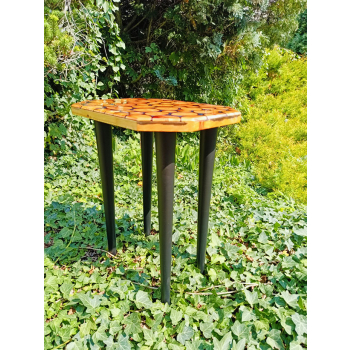 Stolik kawowy, plastry drewniane zalewane żywicą epoksydową dł.39,5cm/szer.30cm/wys.48,5cm