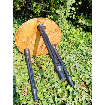 Stolik kawowy plastry drewniane zalewane żywicą epoksydową średnica 37,5cm/wys.42,5cm